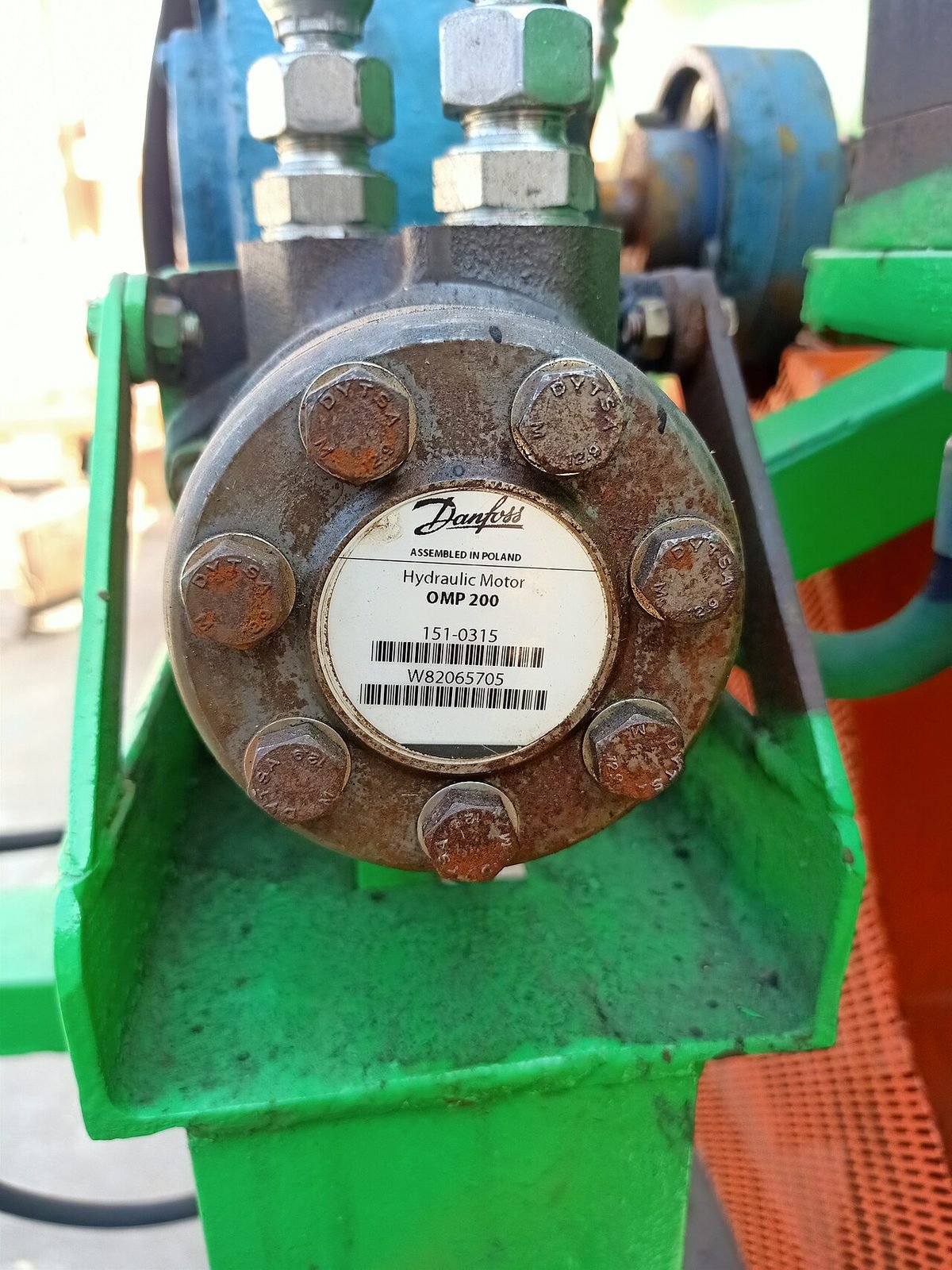 Rotacionador hidráulico em bancada de reparo